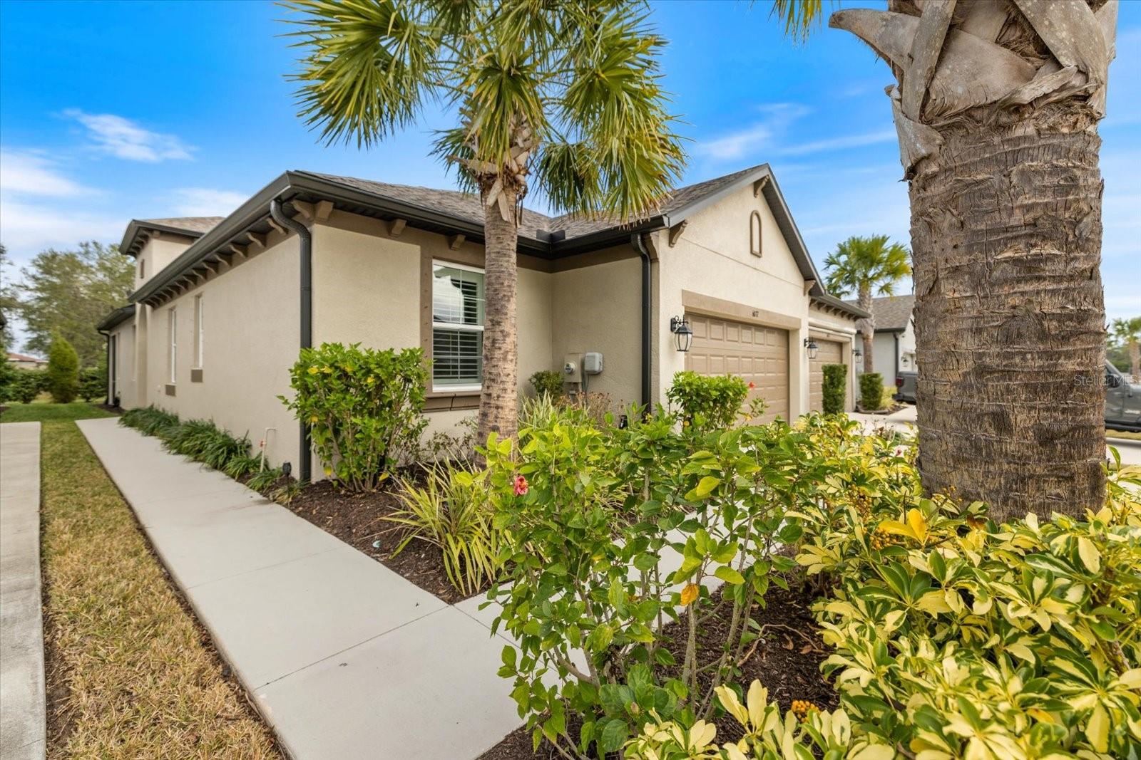 6077 AMBERLY DRIVE