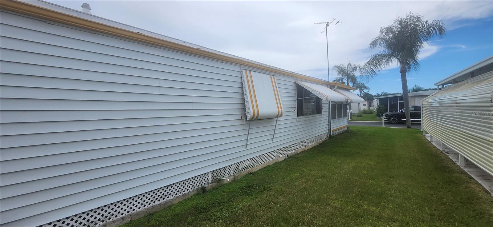 SENATE MANOR UNREC - Residential