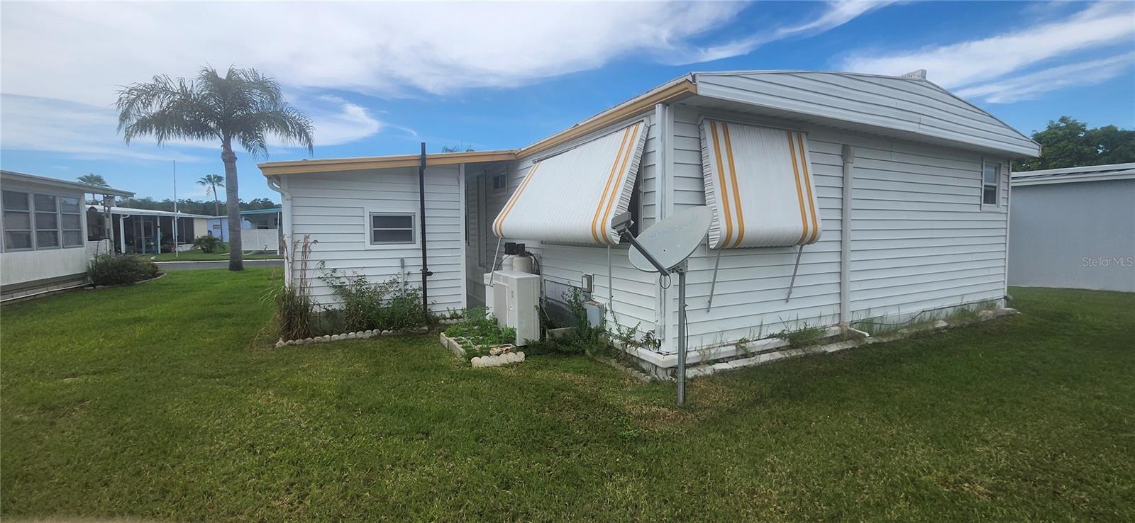 SENATE MANOR UNREC - Residential