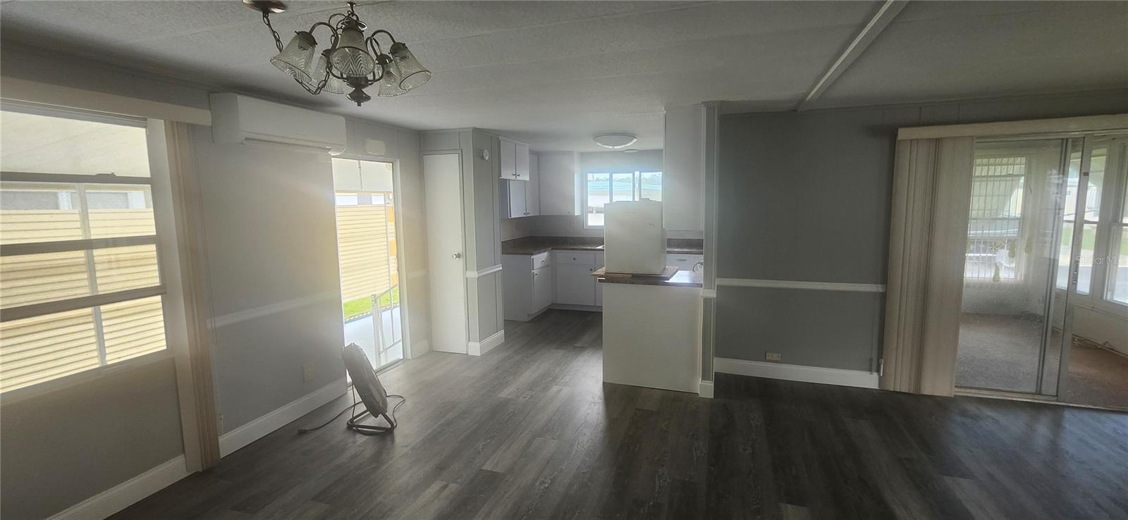 SENATE MANOR UNREC - Residential