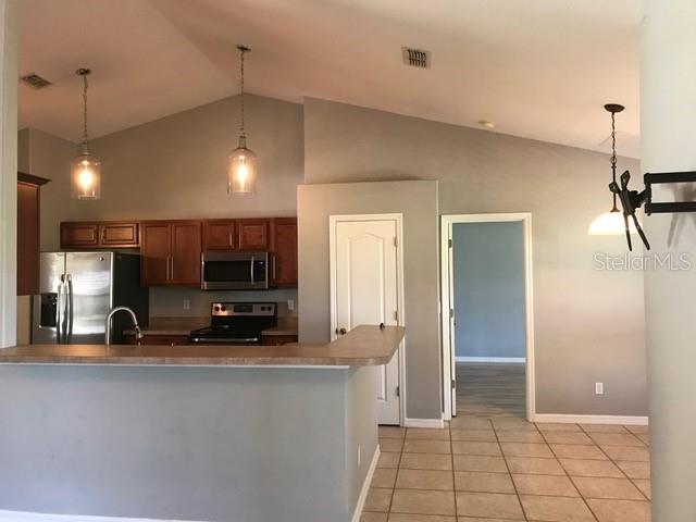 CLERMONT COLLEGE PARK PH 02B LT 181 PB - Residential Lease