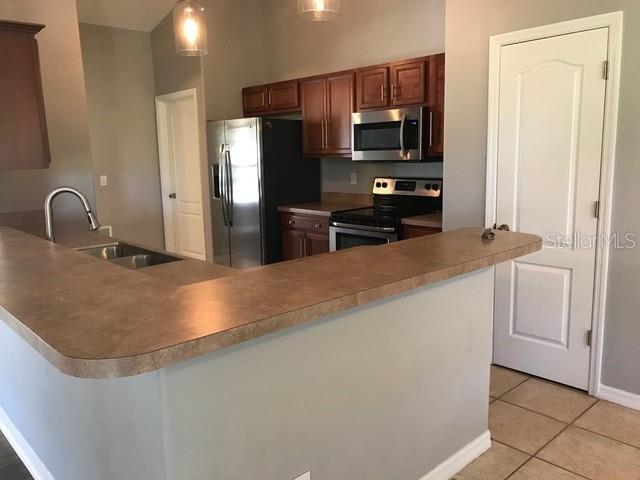 CLERMONT COLLEGE PARK PH 02B LT 181 PB - Residential Lease