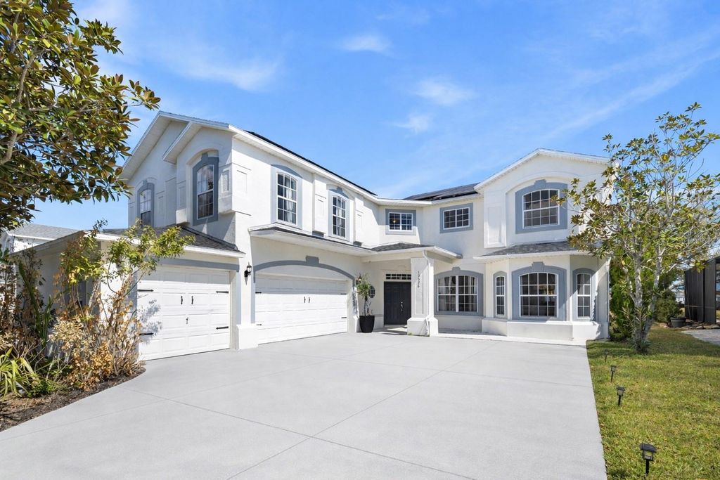 Photo of 13526 Fox Glove Street, Winter Garden, FL 34787 (MLS # O6388630)