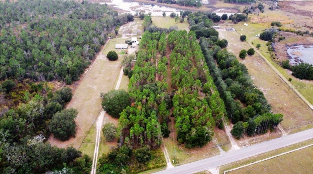 Photo of 19751 County Road 33, Groveland, FL 34736 (MLS # G5108844)