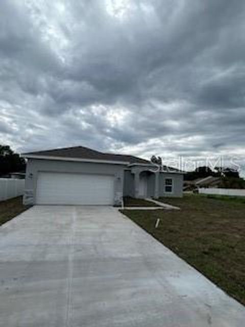 A home in LAKELAND