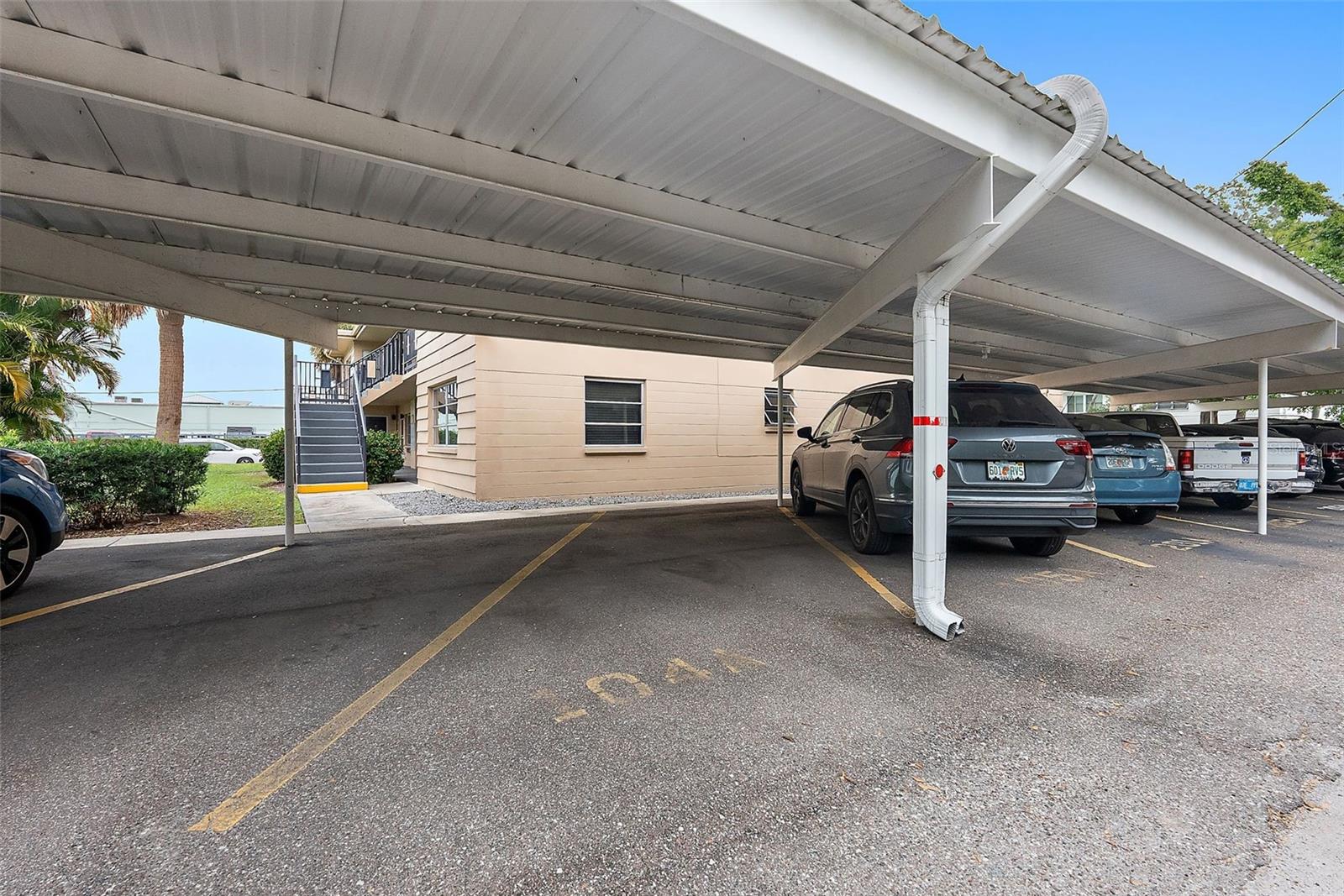 NORTH EAST GARDEN APTS - Residential