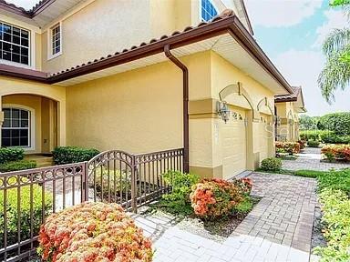 MIRAMAR LAGOONS AT LAKEWOOD RANCH II - Residential Lease