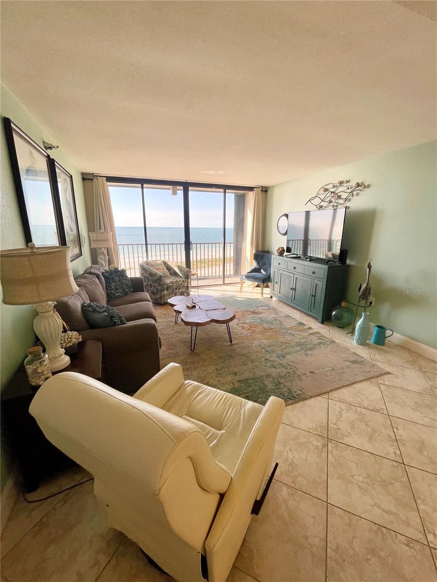 LIGHTHOUSE TOWERS CONDO - Residential Lease