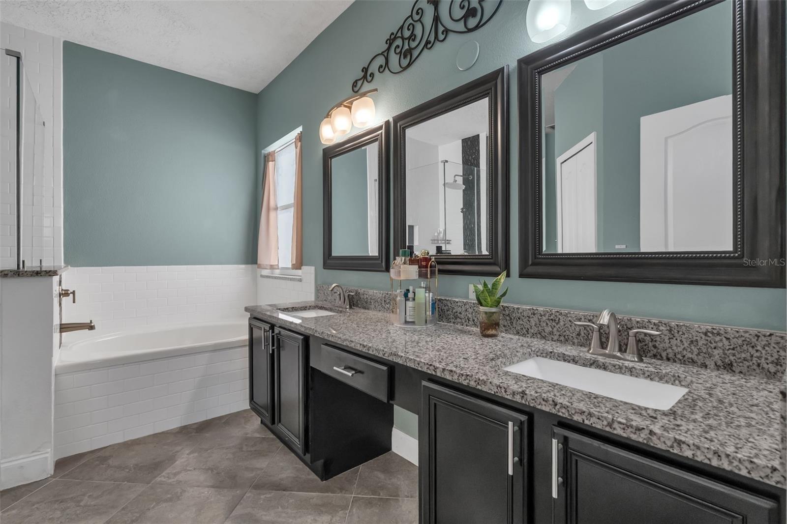 MIRABELLA - Residential