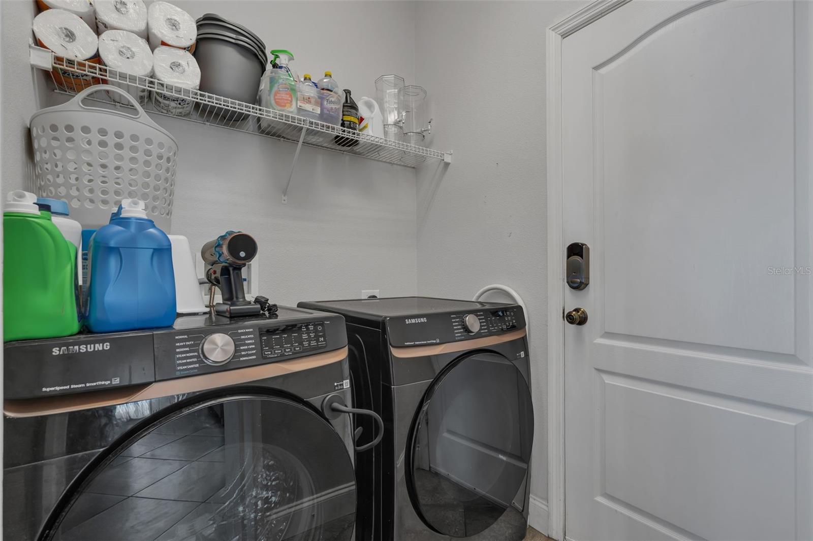 MIRABELLA - Residential