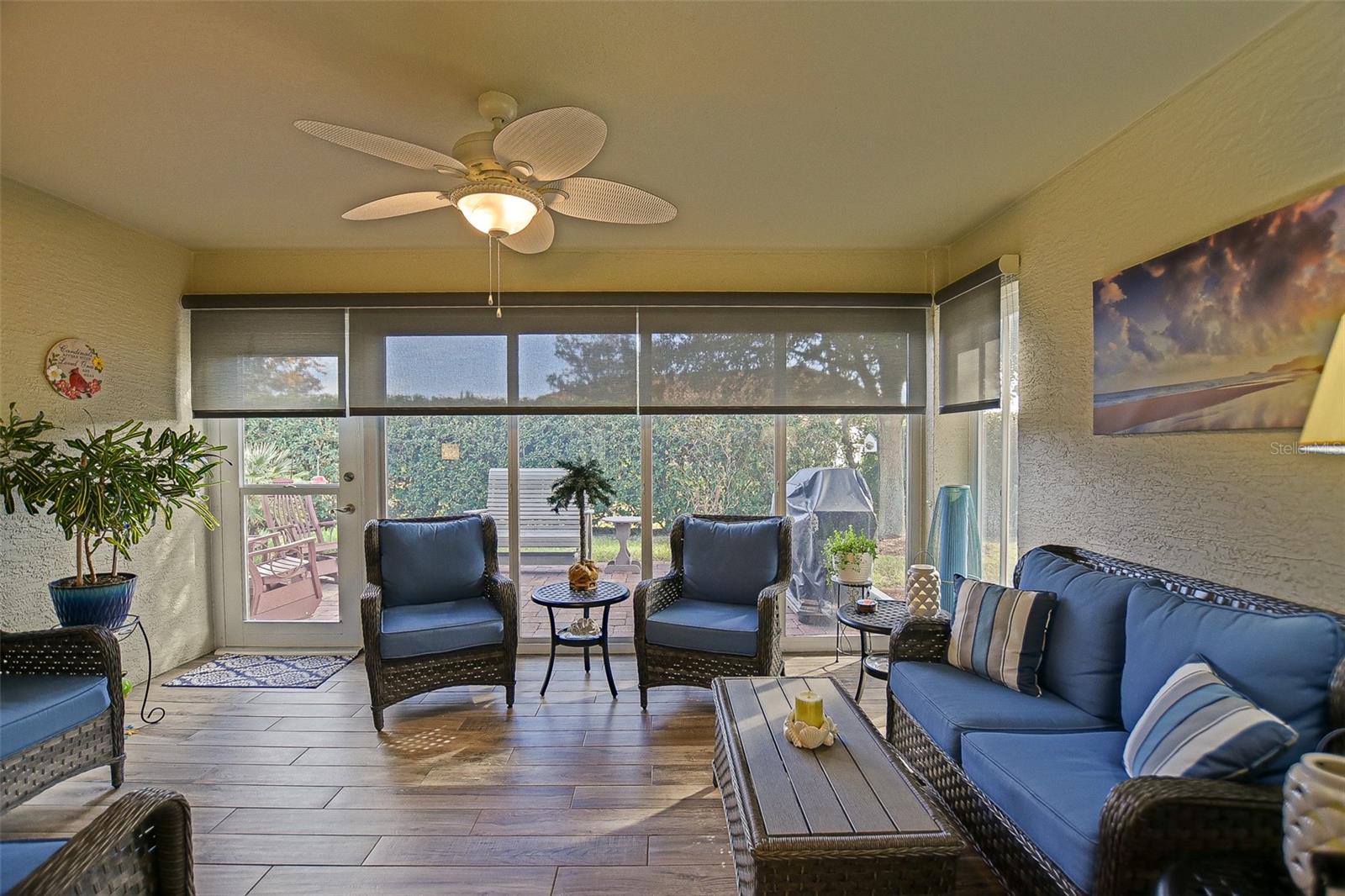 LAKESIDE LANDINGS - Residential