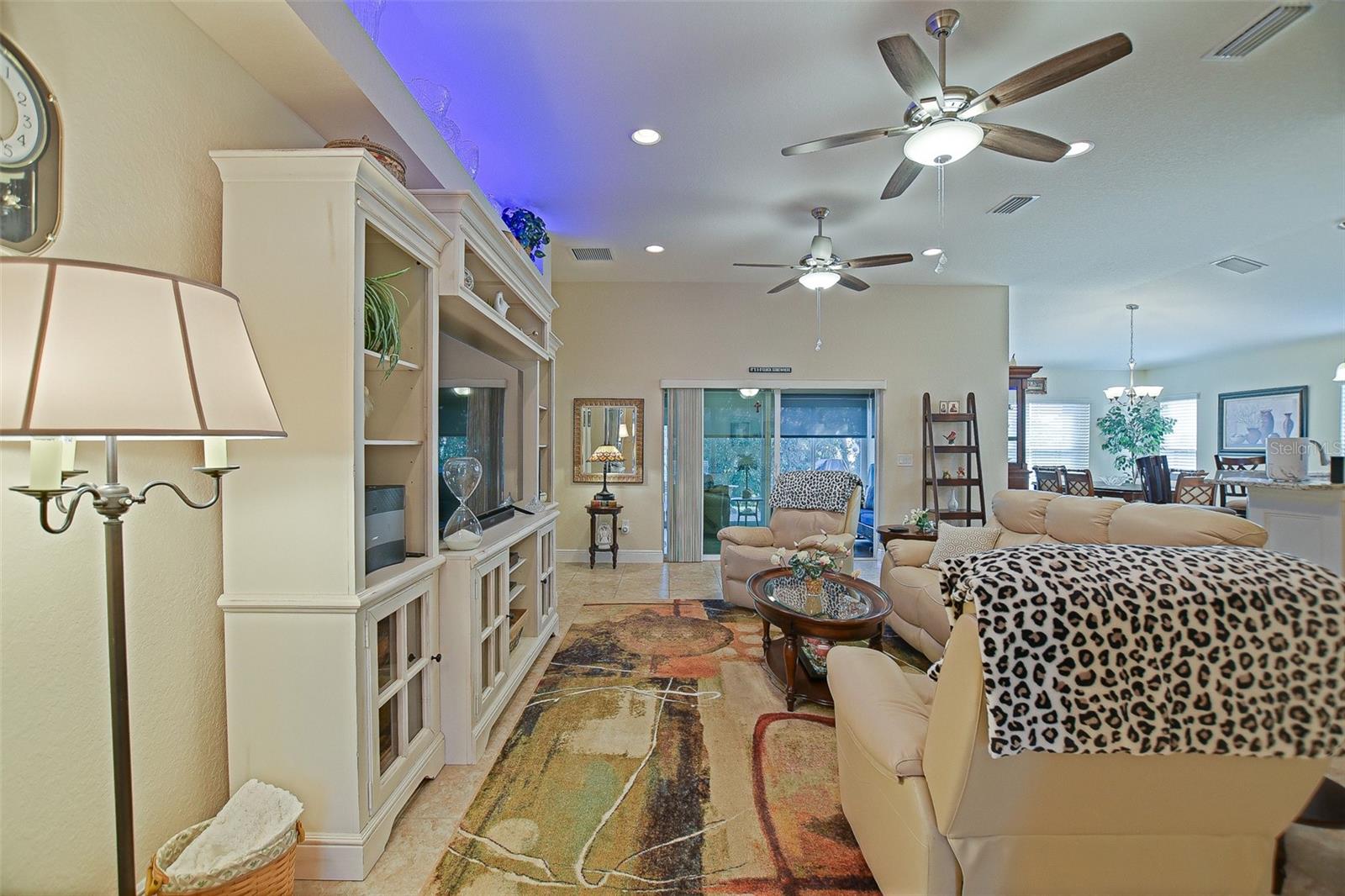 LAKESIDE LANDINGS - Residential