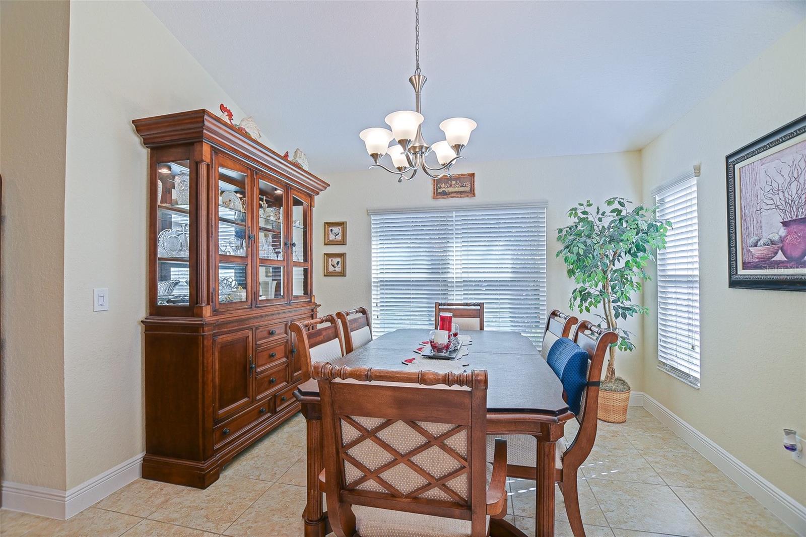 LAKESIDE LANDINGS - Residential