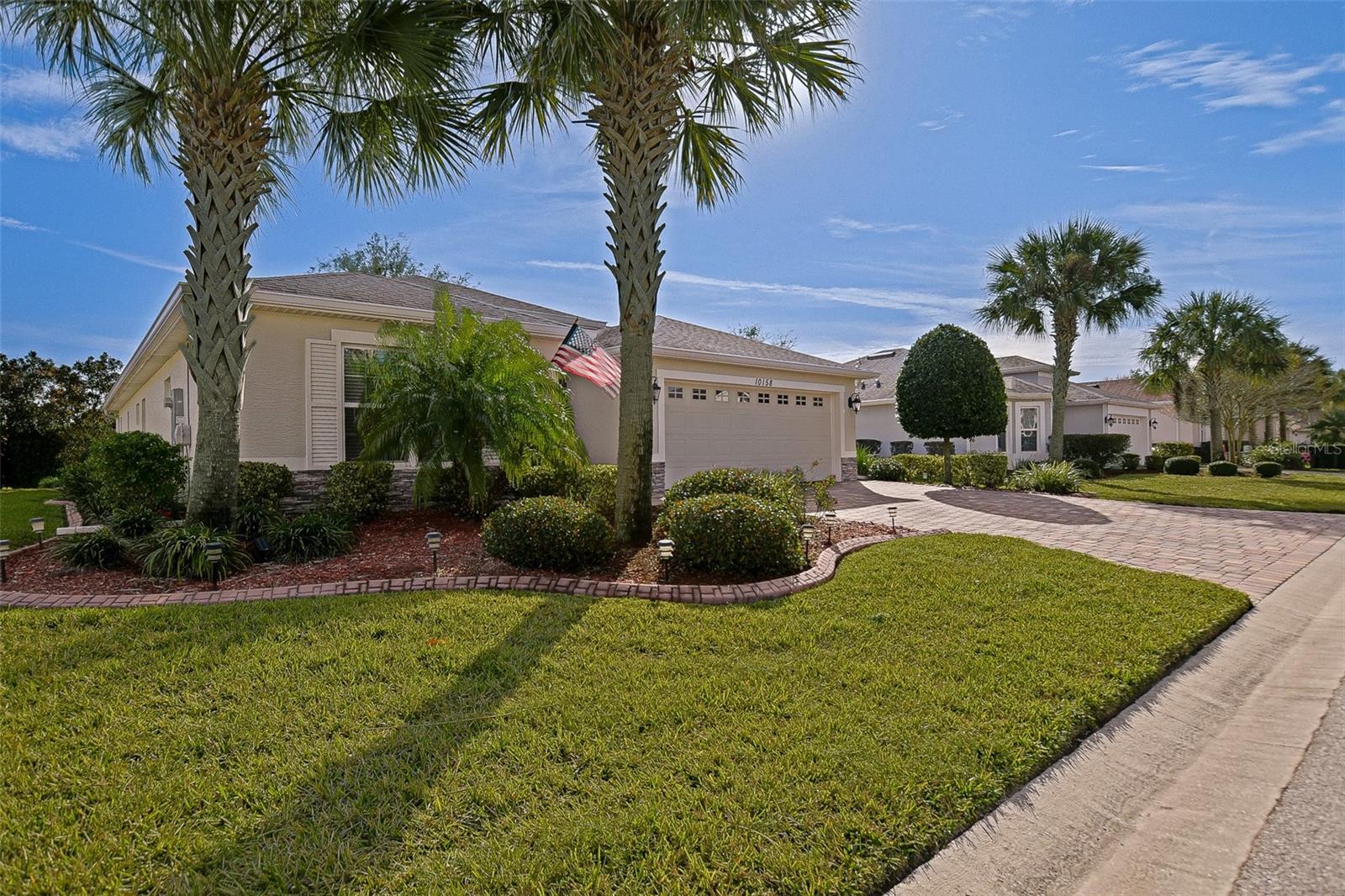 LAKESIDE LANDINGS - Residential