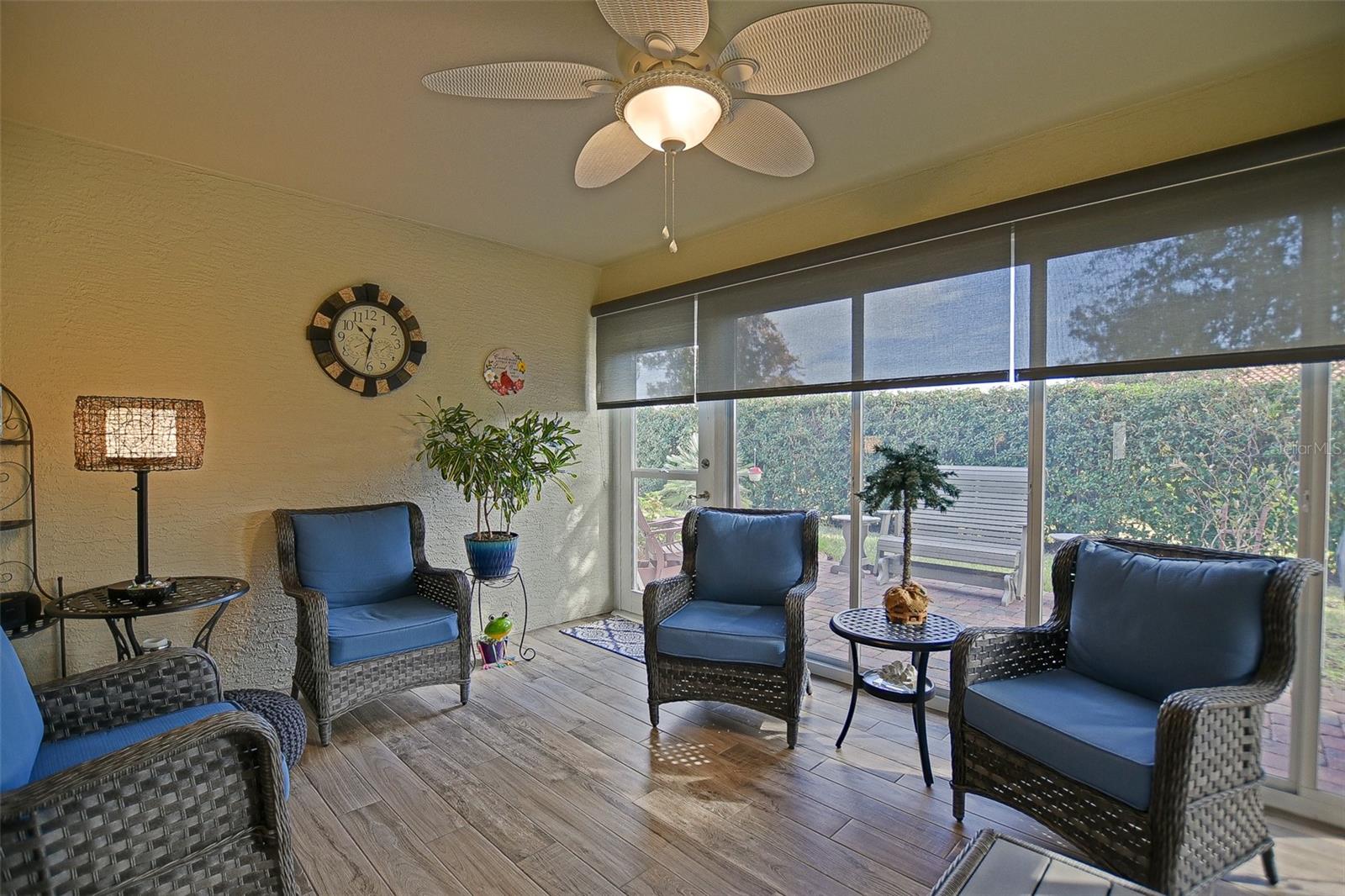 LAKESIDE LANDINGS - Residential