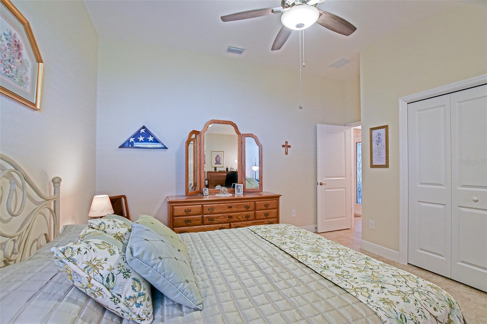 LAKESIDE LANDINGS - Residential