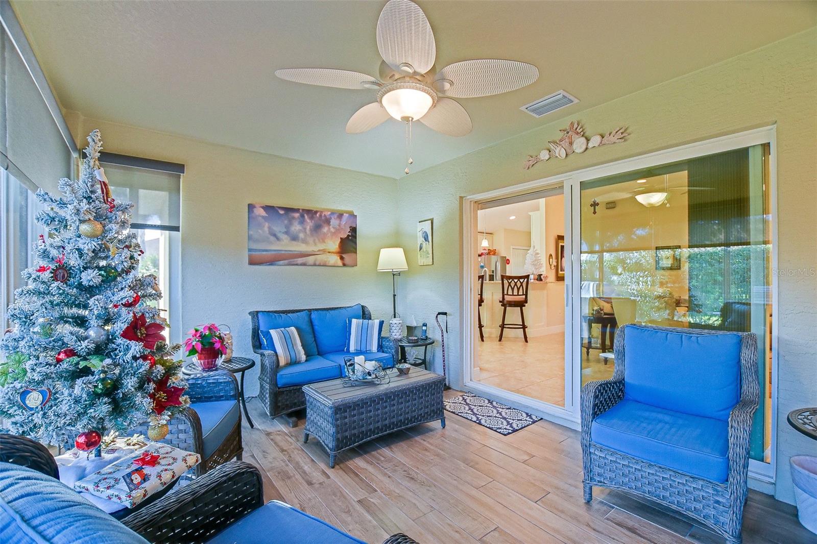 LAKESIDE LANDINGS - Residential