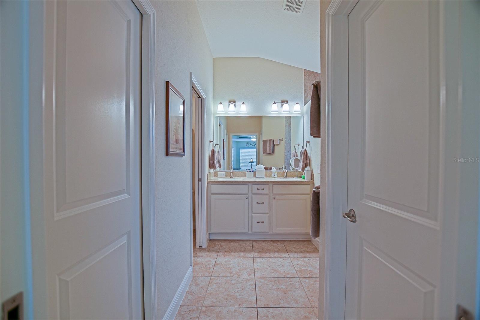 LAKESIDE LANDINGS - Residential