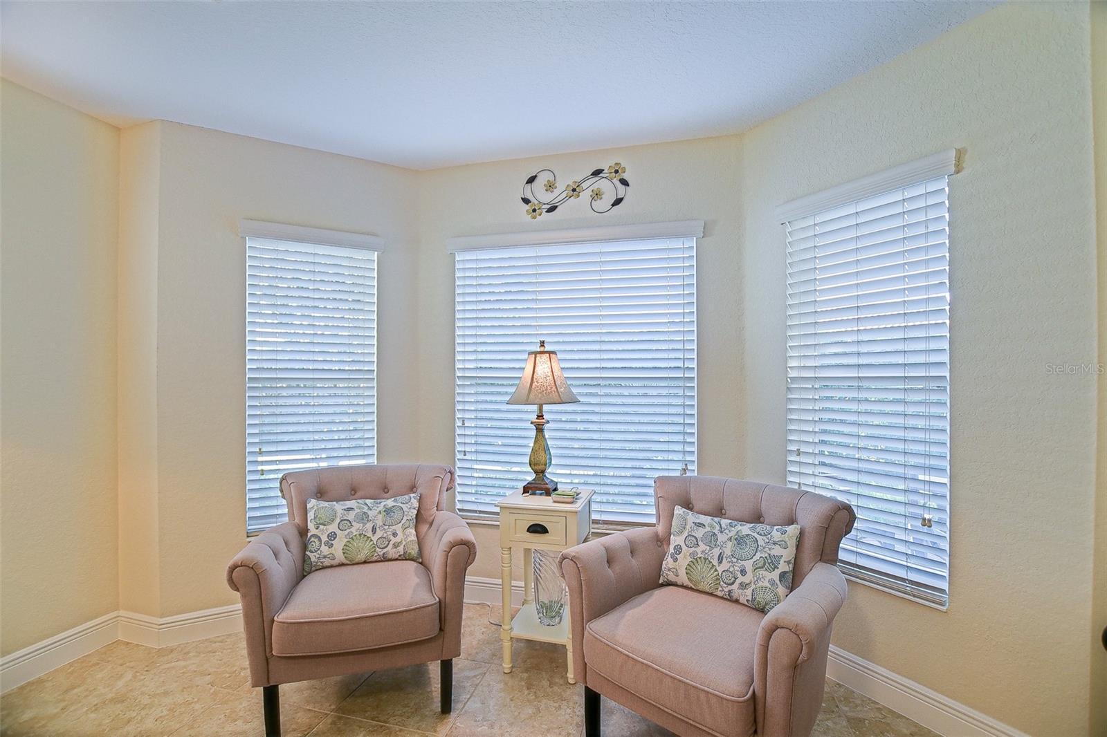 LAKESIDE LANDINGS - Residential