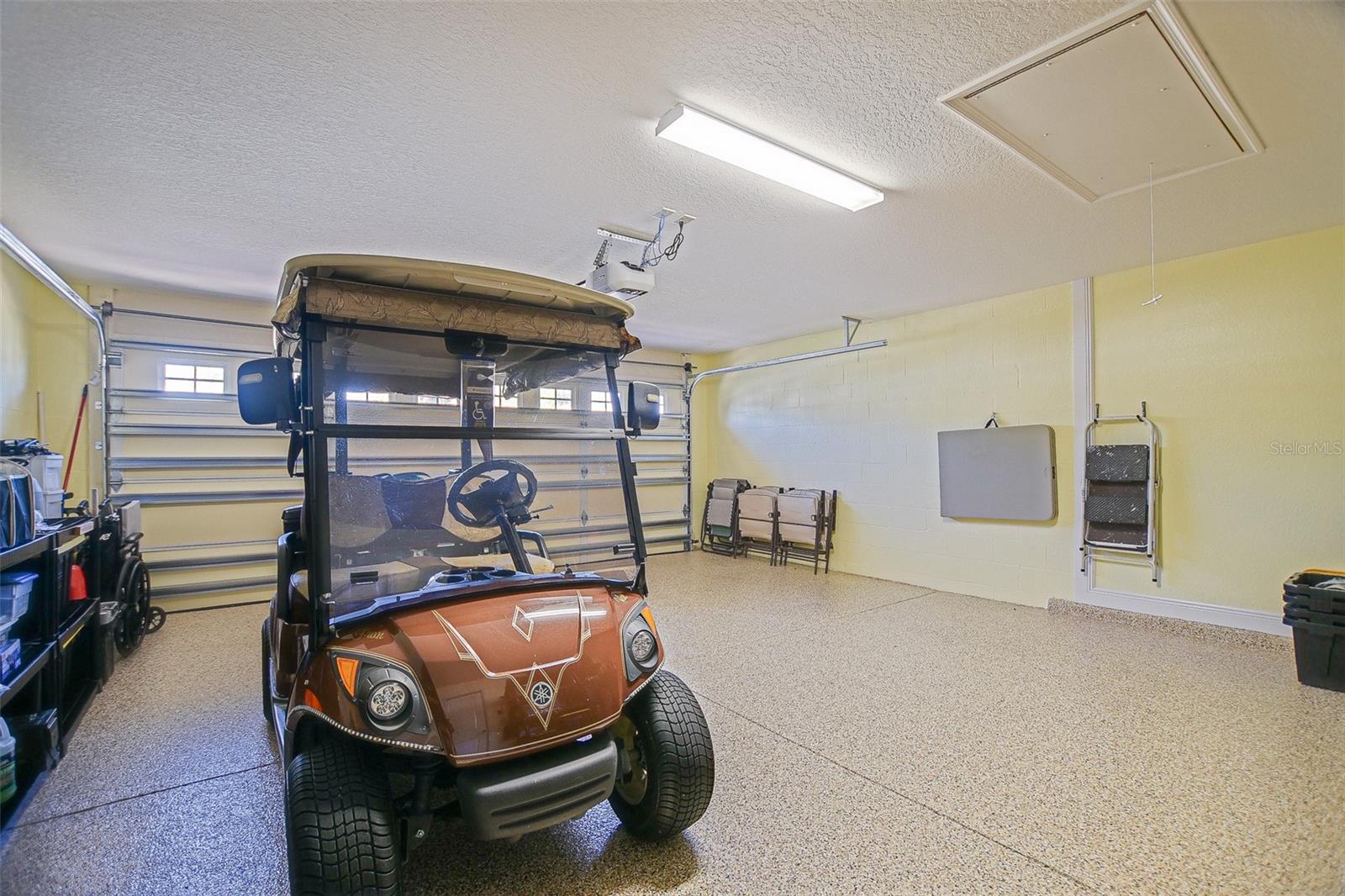 LAKESIDE LANDINGS - Residential