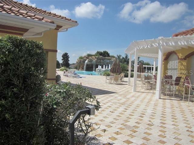 LAKESIDE LANDINGS - Residential