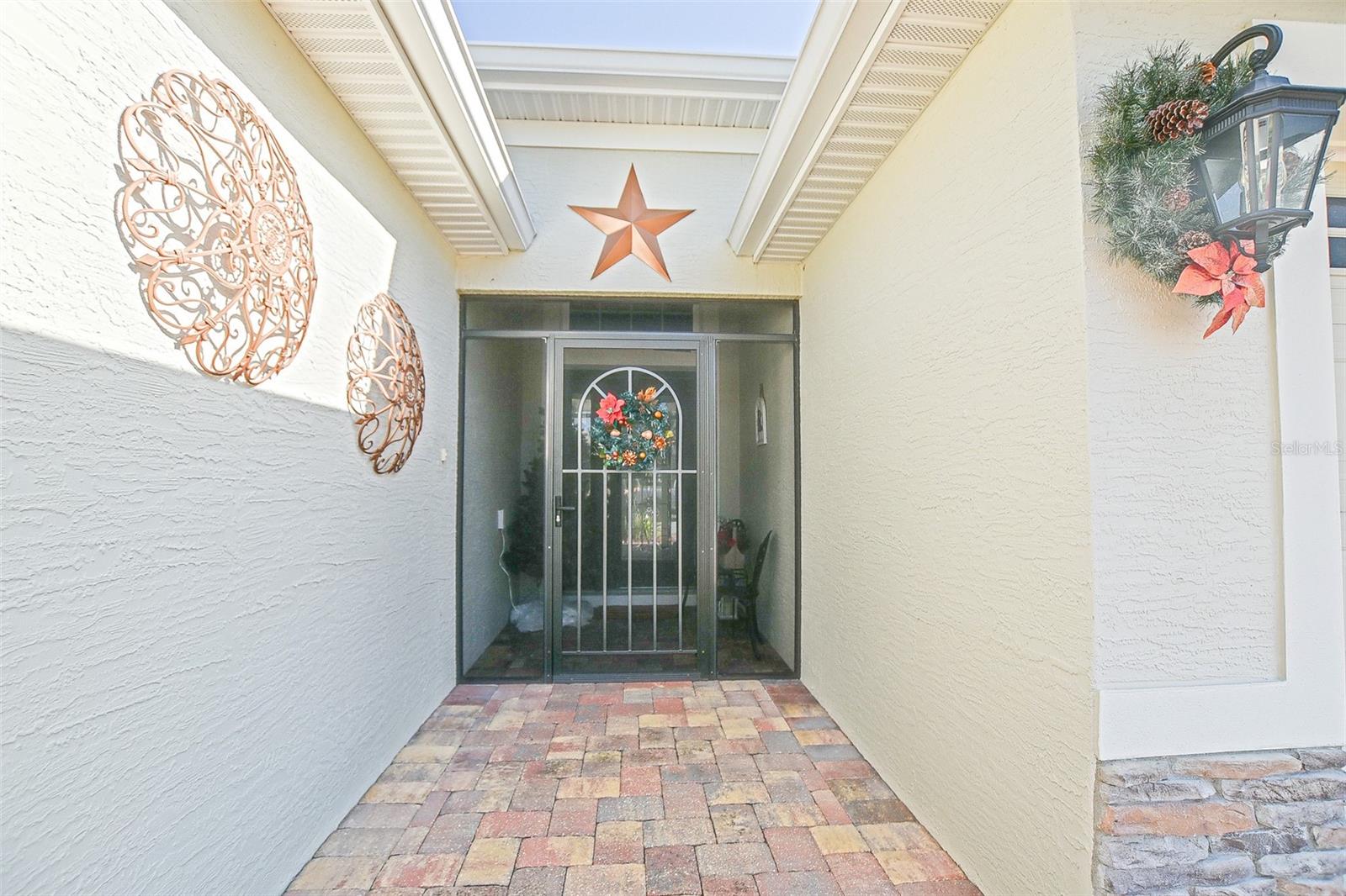 LAKESIDE LANDINGS - Residential