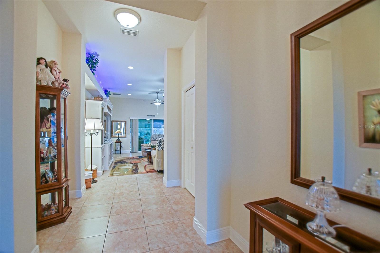 LAKESIDE LANDINGS - Residential