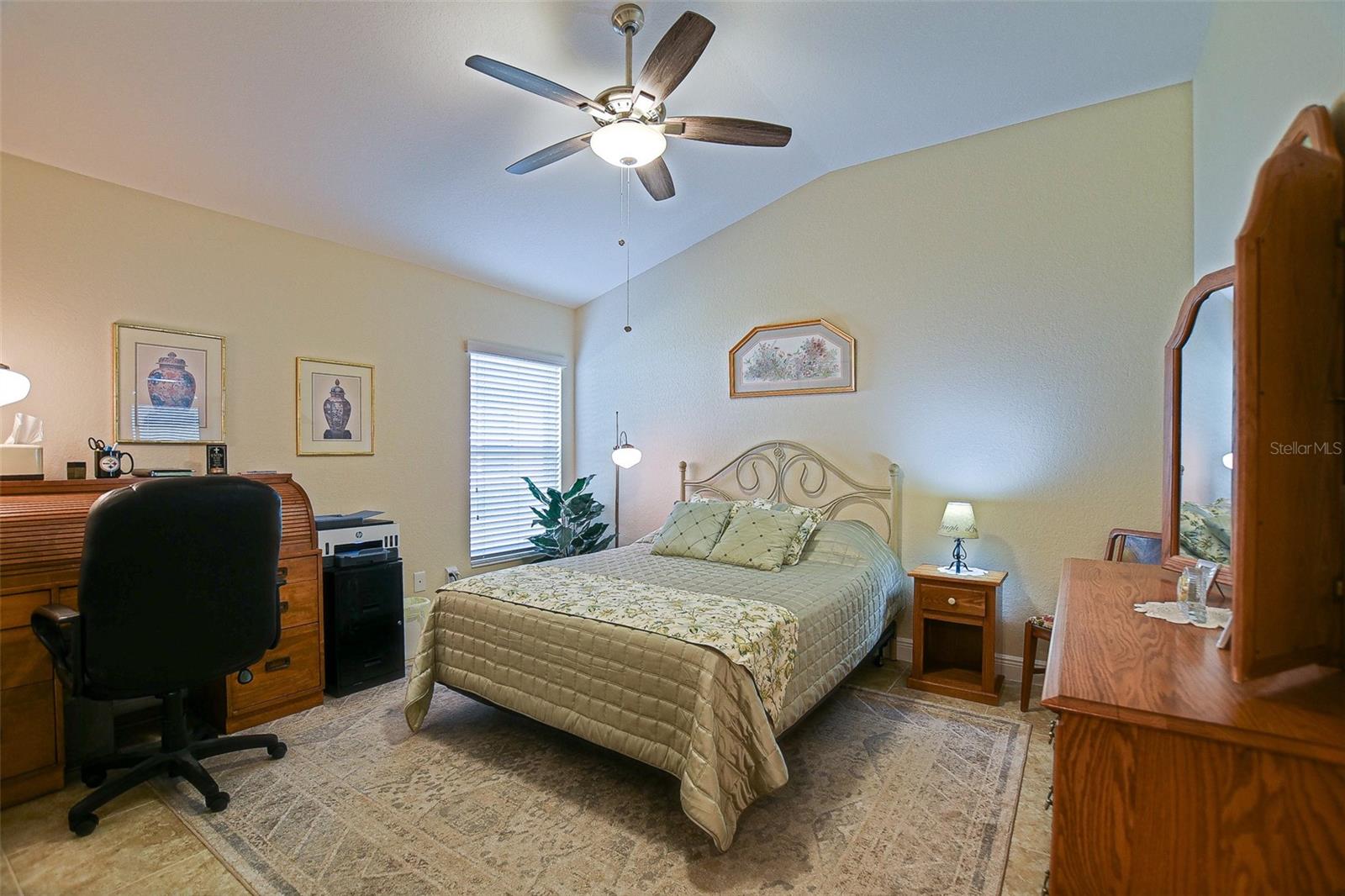 LAKESIDE LANDINGS - Residential