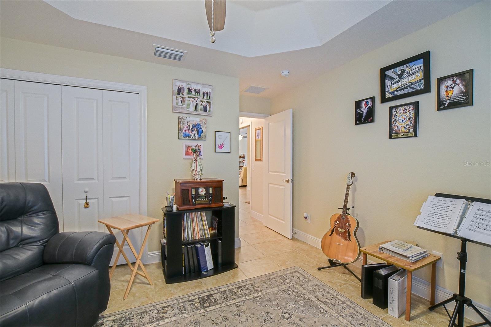 LAKESIDE LANDINGS - Residential