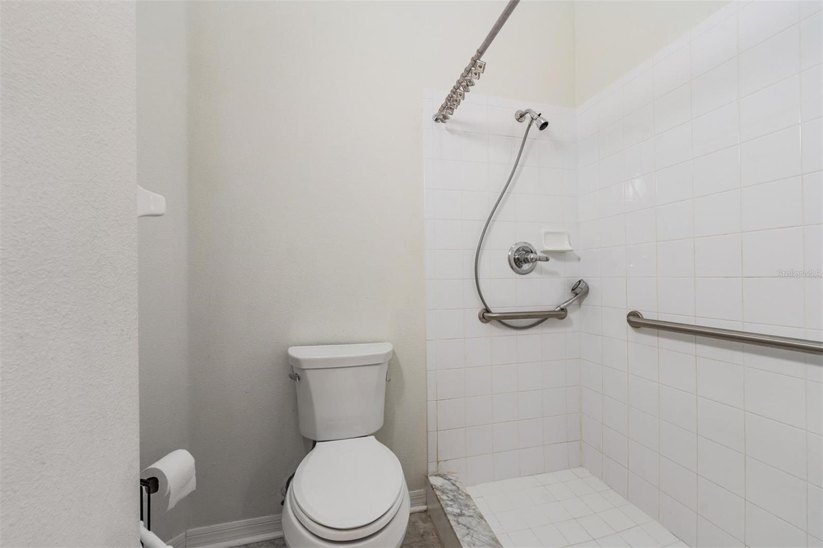 MEADOWOOD VILLAGE 9 OF MEADOWO - Residential