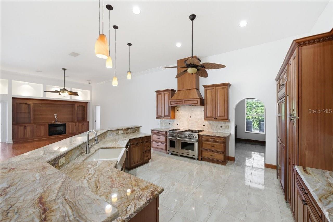 CHEVAL POLO & GOLF CL PHAS - Residential