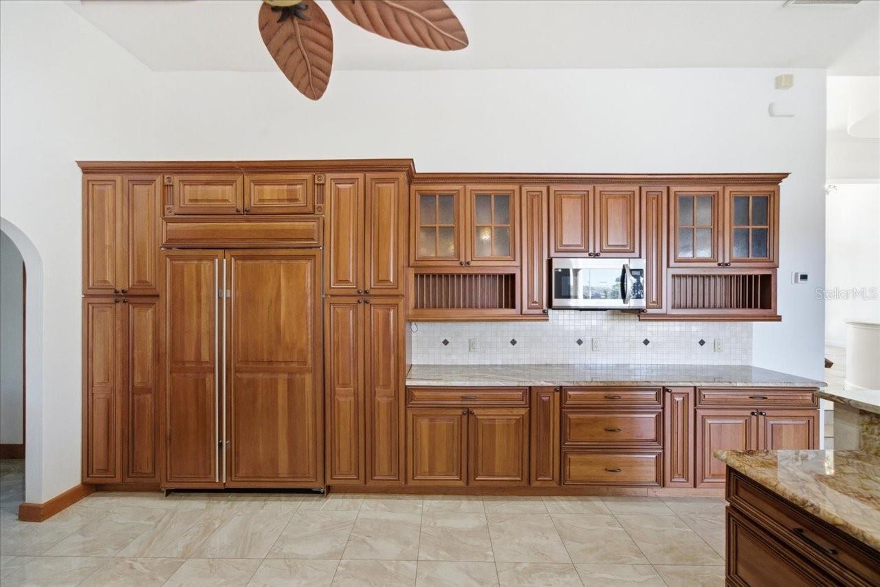 CHEVAL POLO & GOLF CL PHAS - Residential