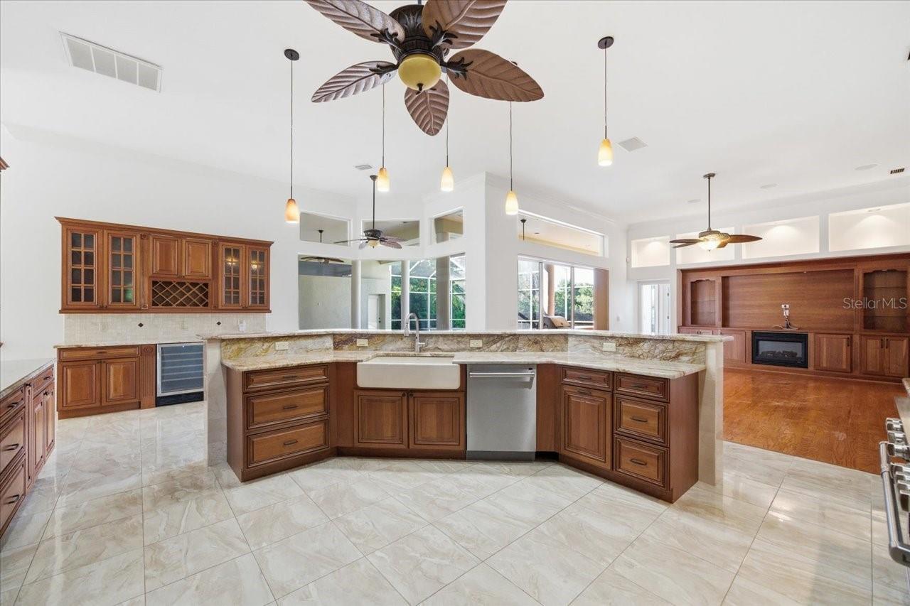 CHEVAL POLO & GOLF CL PHAS - Residential