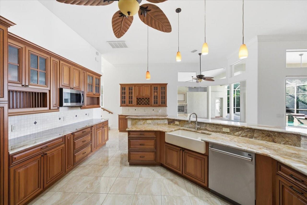 CHEVAL POLO & GOLF CL PHAS - Residential