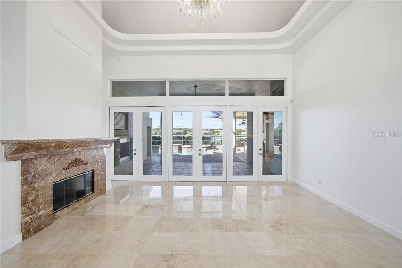 CHEVAL POLO & GOLF CL PHAS - Residential