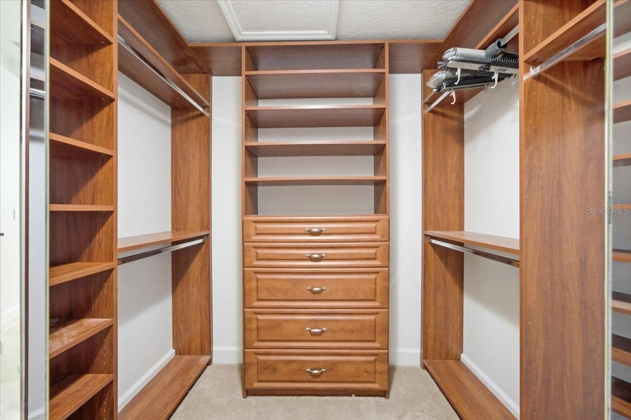 CHEVAL POLO & GOLF CL PHAS - Residential