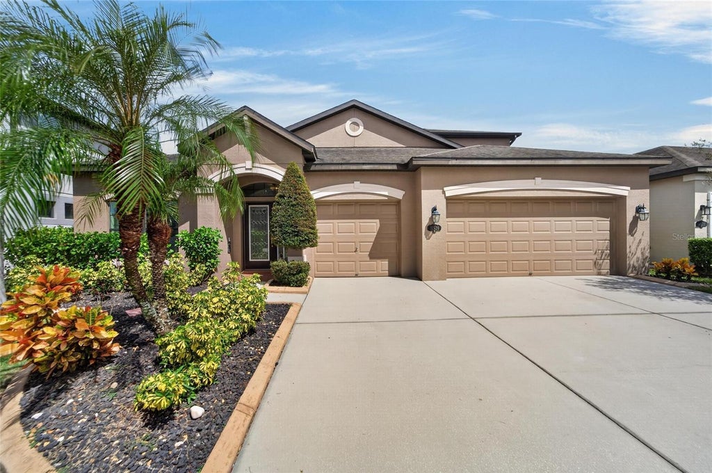 Photo of 11520 Scarlet Ibis Place, Riverview, FL 33569 (MLS # TB8553308)