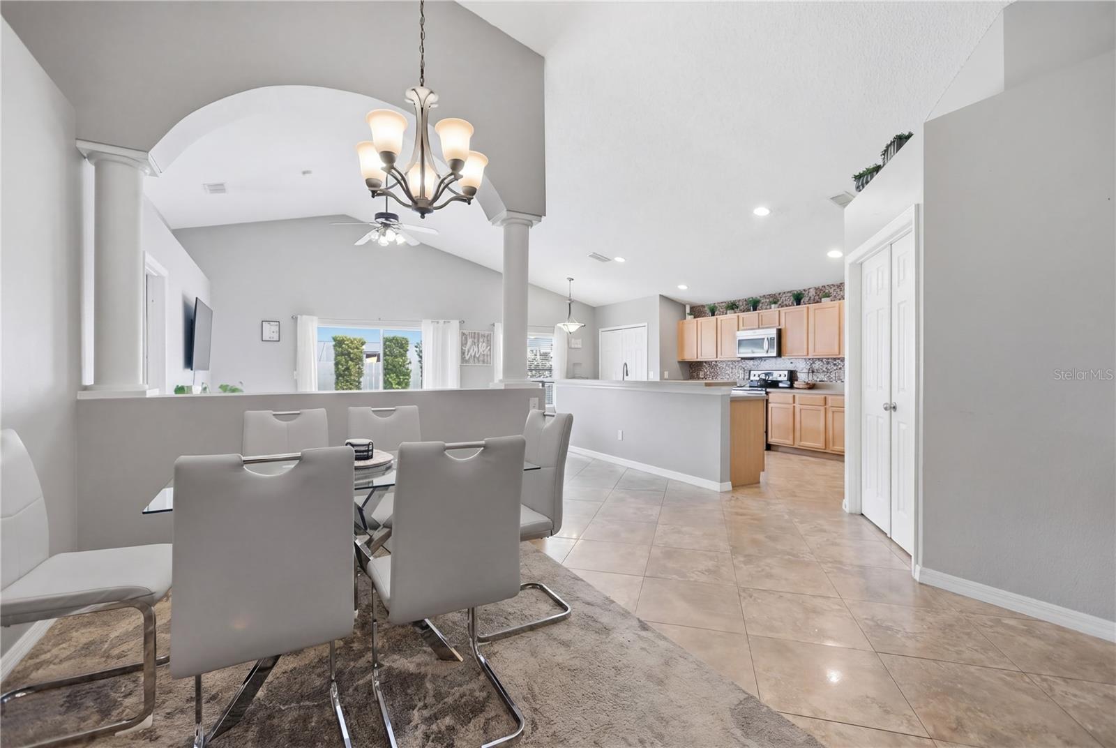 BLUE SPRINGS VILLAS - Residential