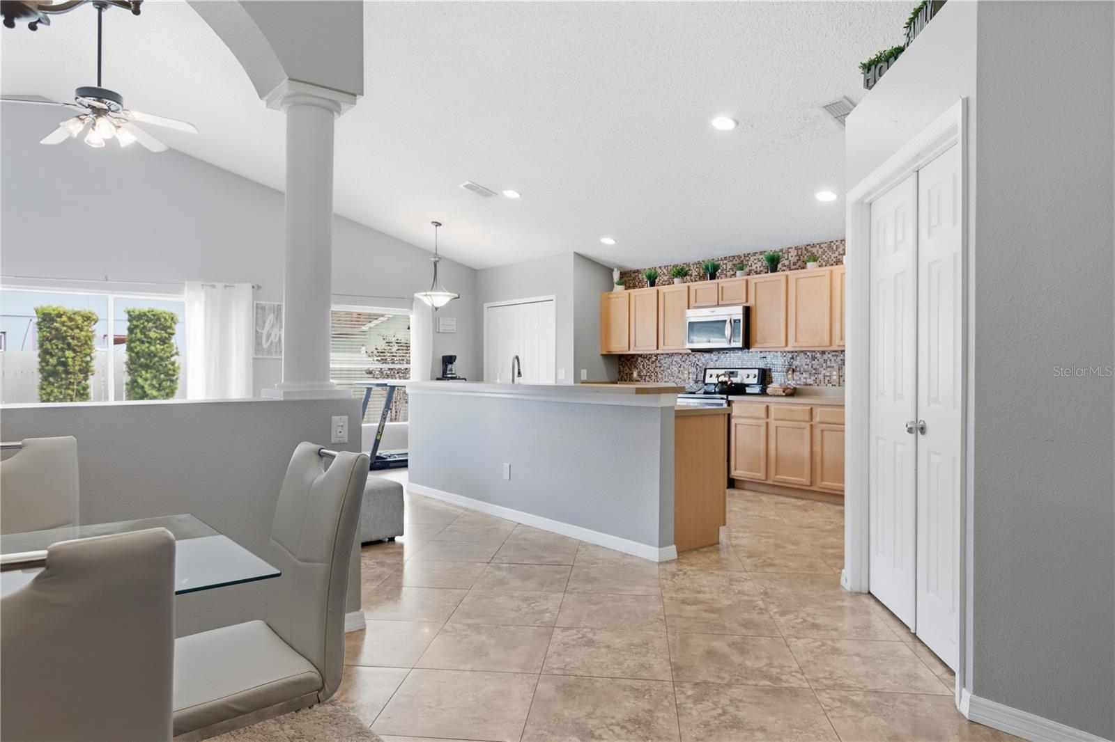 BLUE SPRINGS VILLAS - Residential