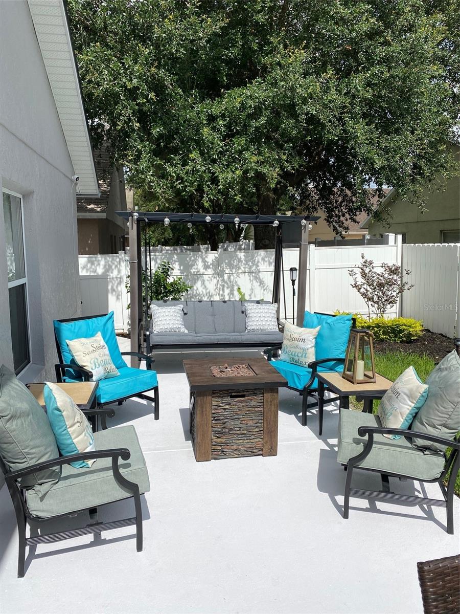 BLUE SPRINGS VILLAS - Residential