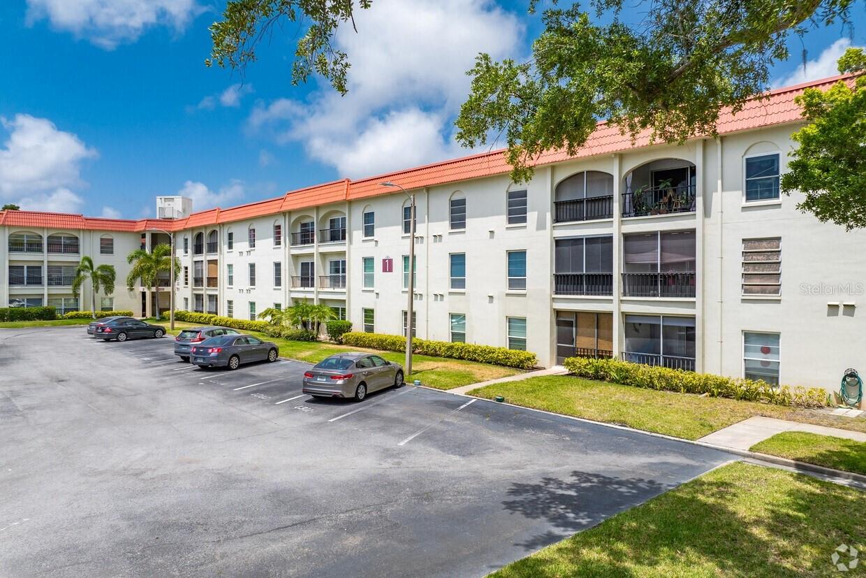 2700 BAYSHORE BOULEVARD 2308