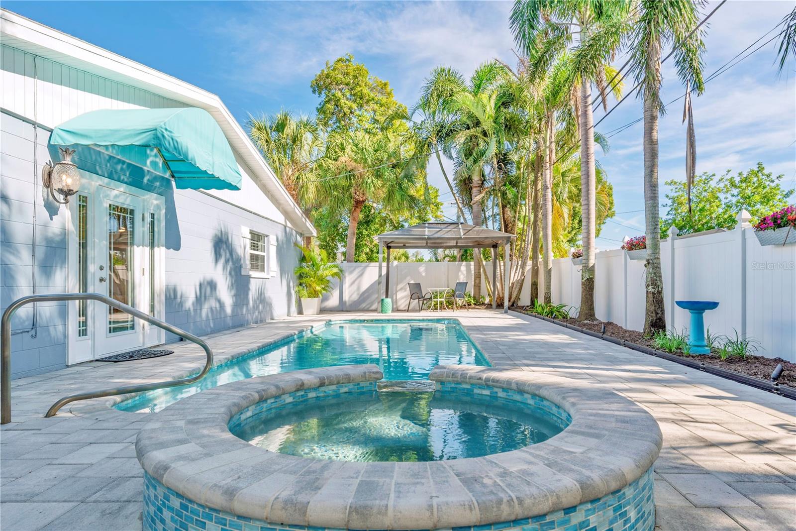 RIO VISTA - Residential