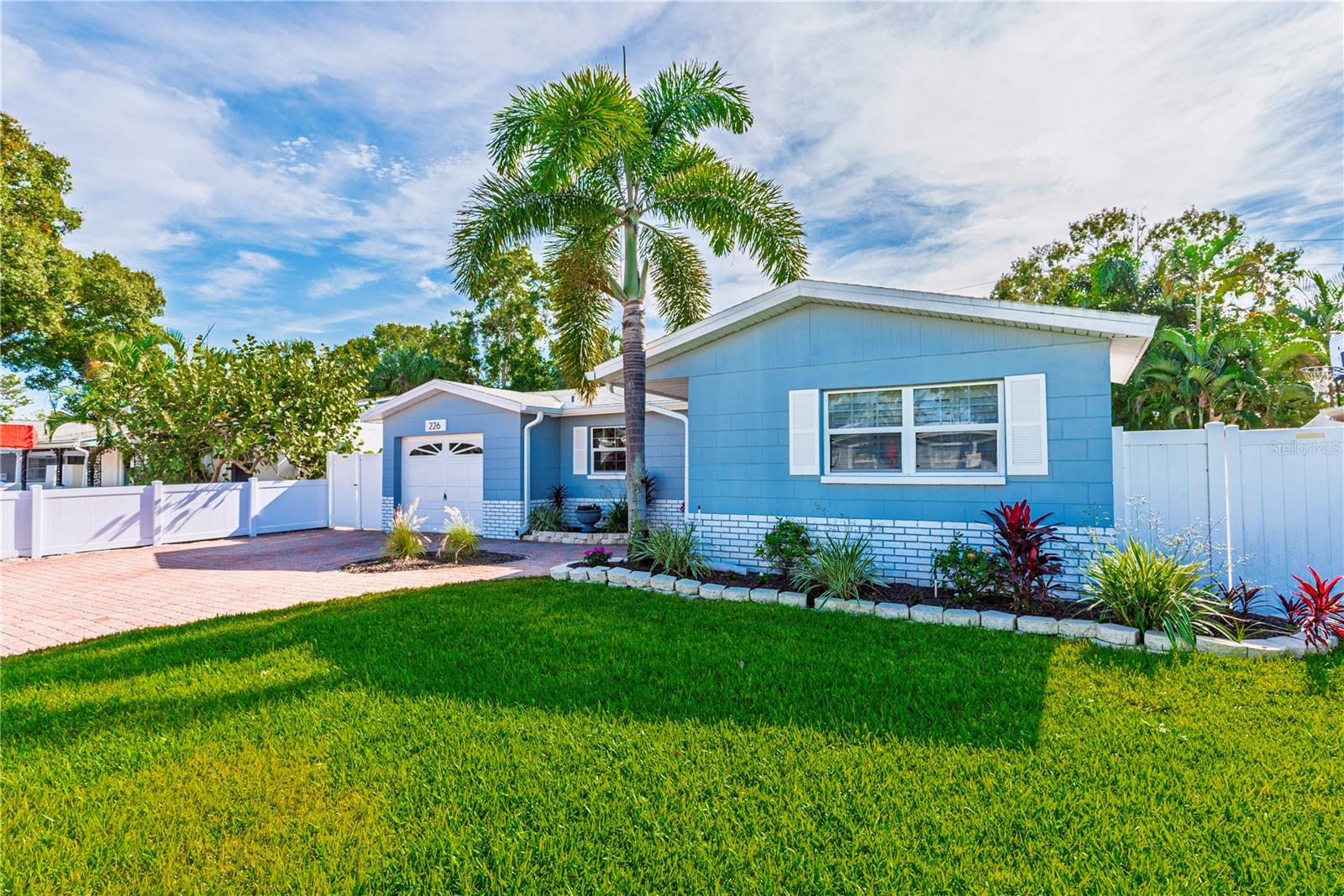 RIO VISTA - Residential