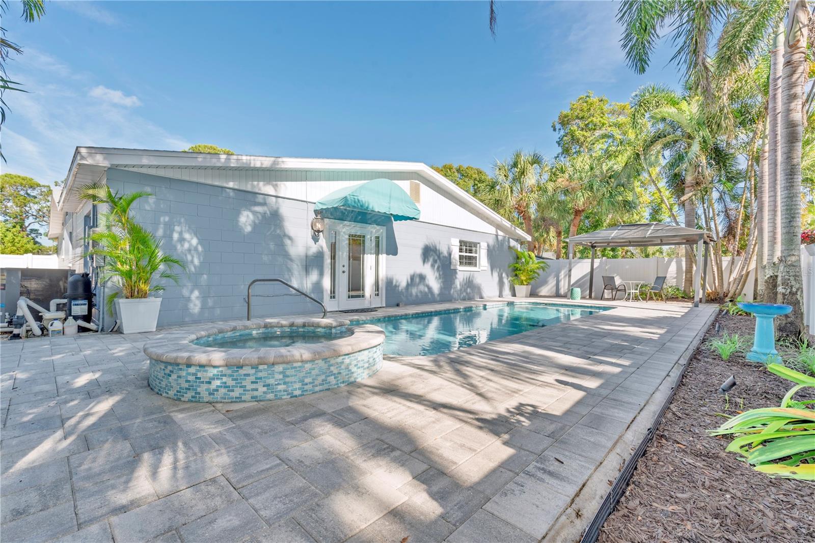 RIO VISTA - Residential