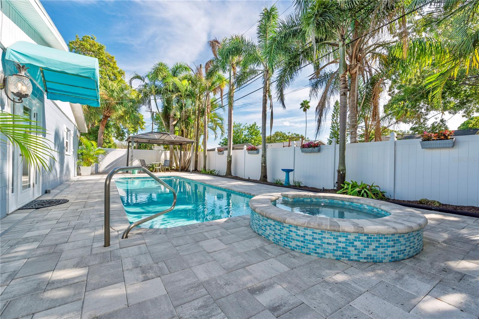 RIO VISTA - Residential