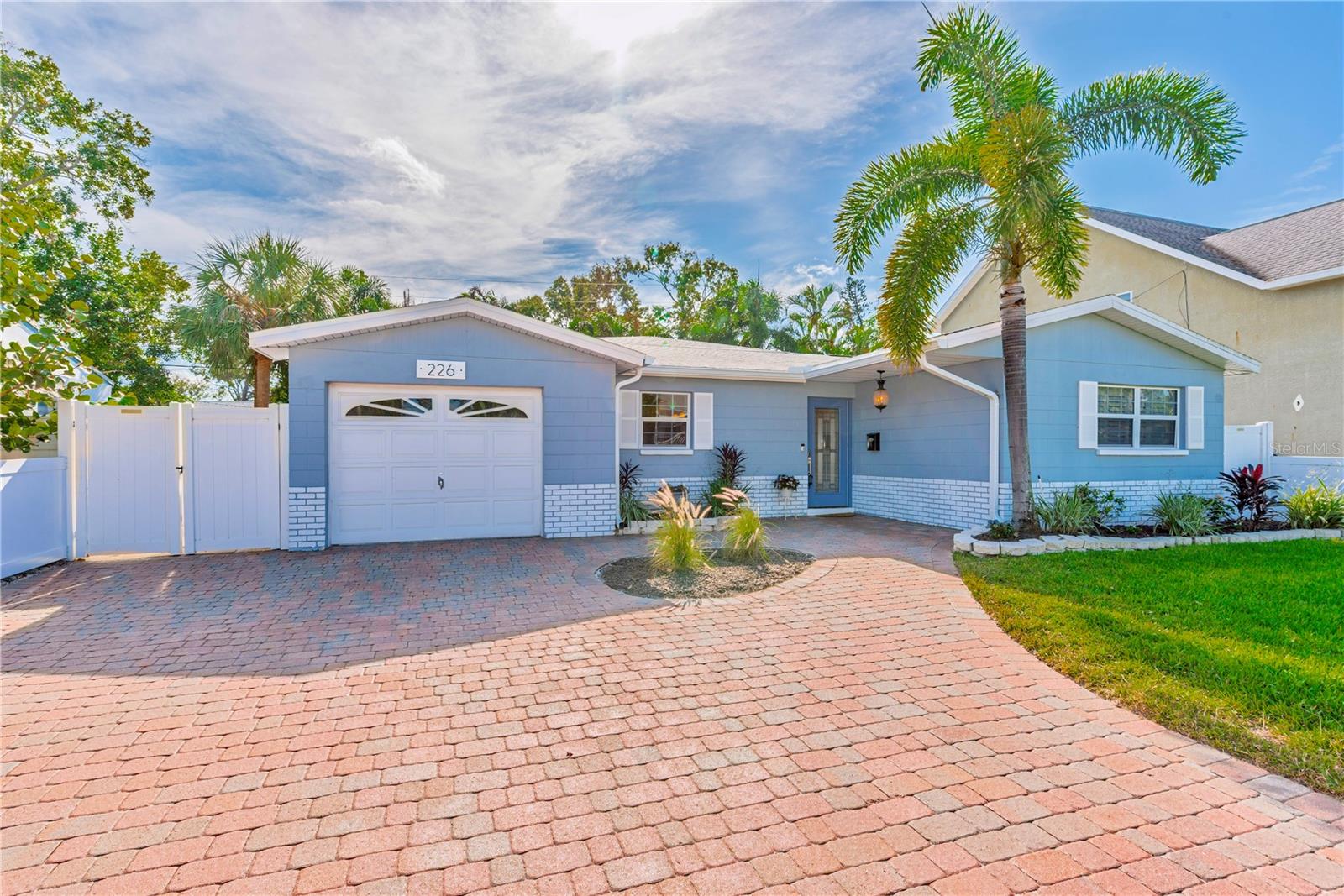 RIO VISTA - Residential