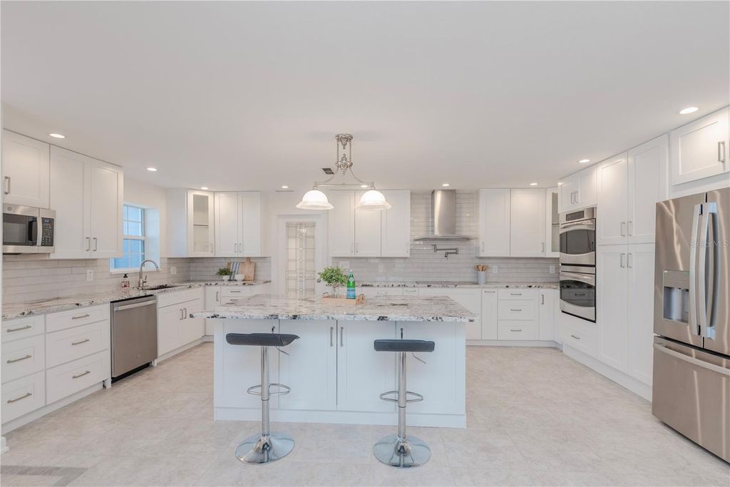 Photo of 226 81st Avenue N, St Petersburg, FL 33702 (MLS # TB8457455)