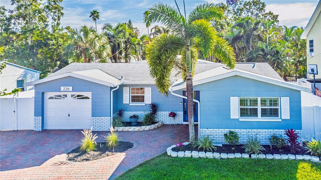 Photo of 226 81st Avenue N, St Petersburg, FL 33702 (MLS # TB8457455)