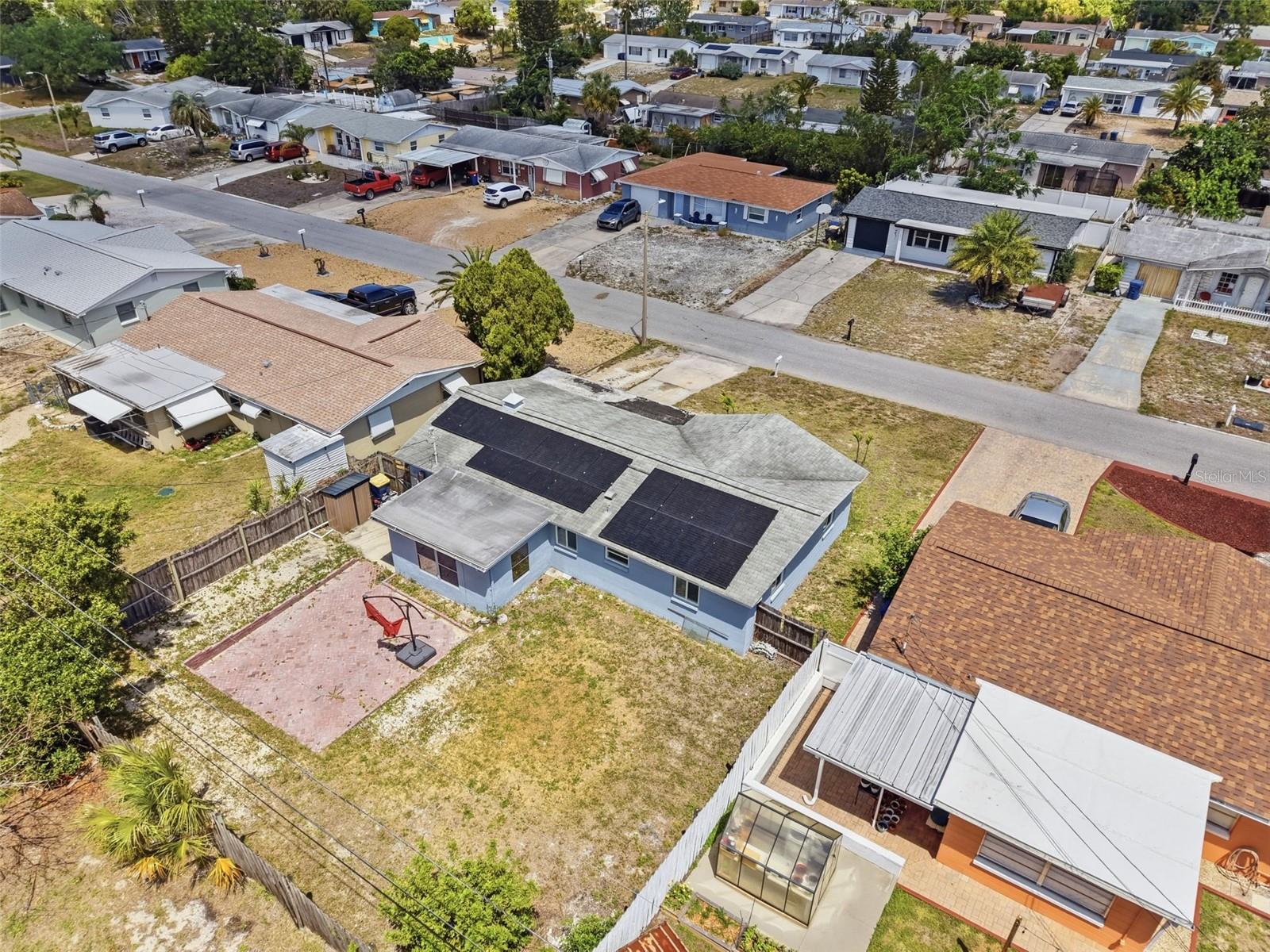 BEACON SQUARE - Residential