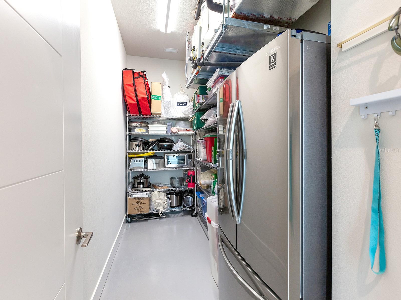 FOUNDERS CLUB - Residential